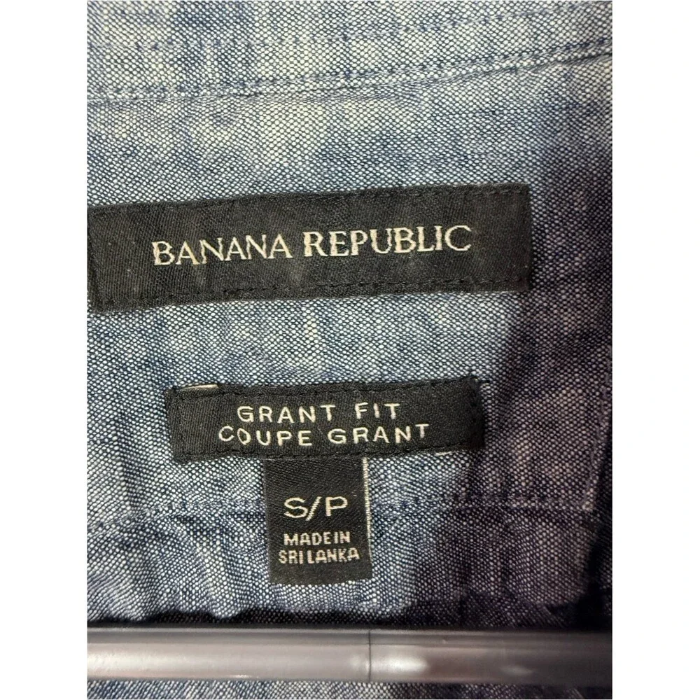 Banana Republic shirt grant fit Men's Blue Textured Button-Down Shirt